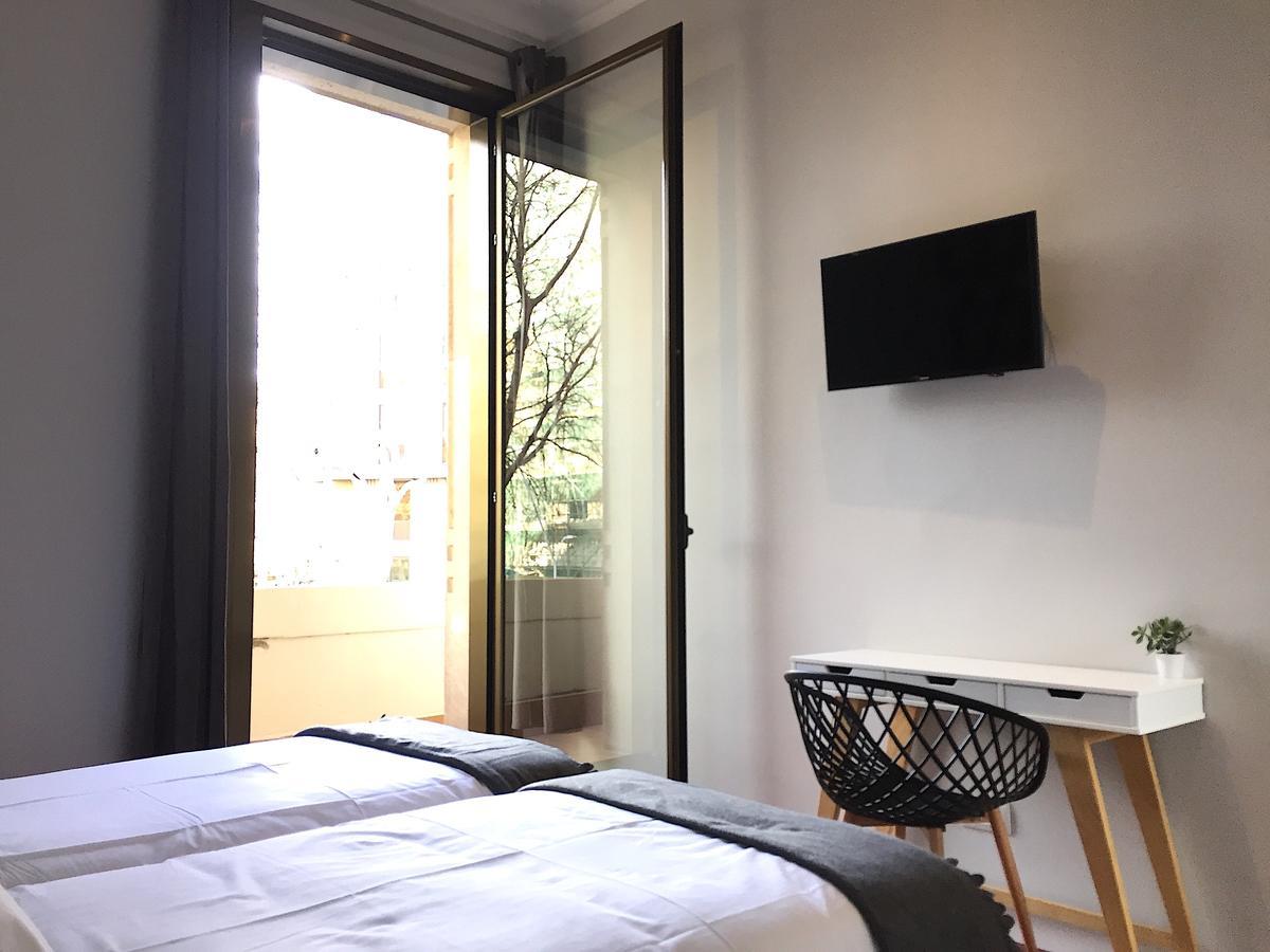 Hip Karma Hostel Barcelona Exterior foto